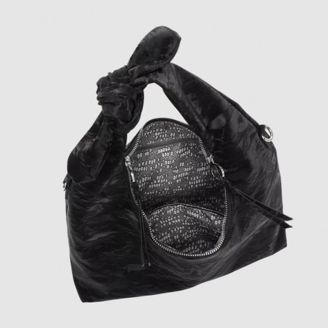 Lycke Hobo Stavern, Svart