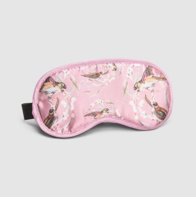 North Pioneer Eyemask, Birds