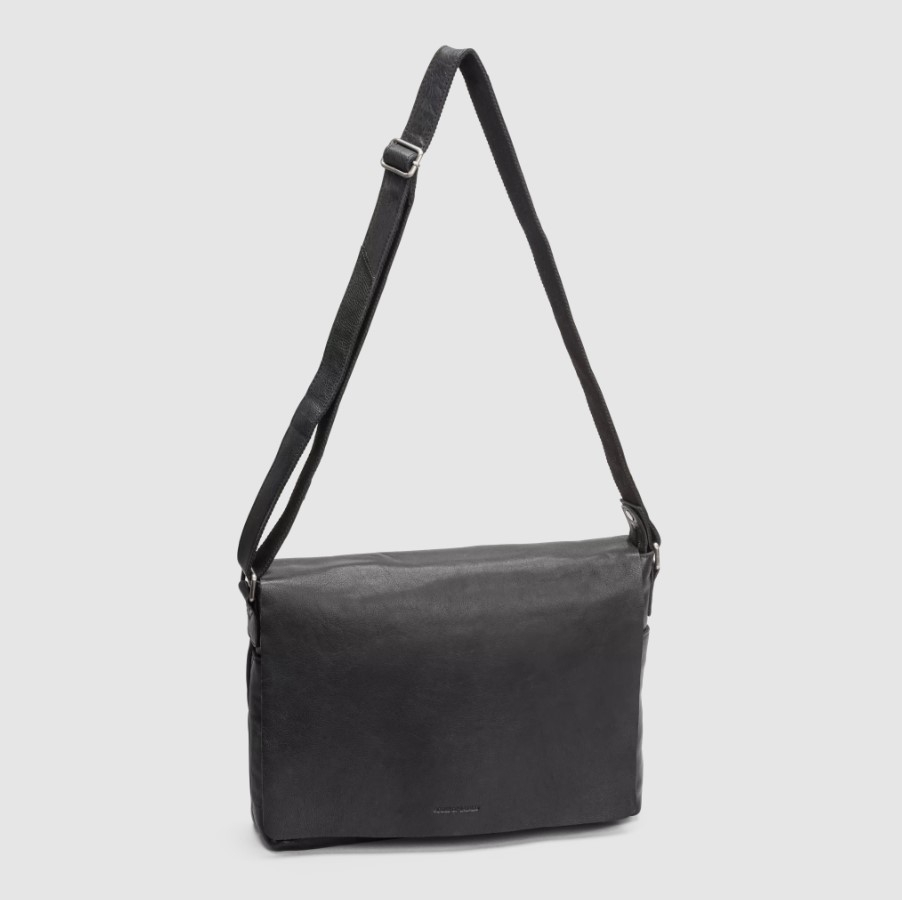 House of Sajaco Flap Bag, Svart